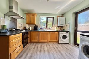Kitchen- click for photo gallery